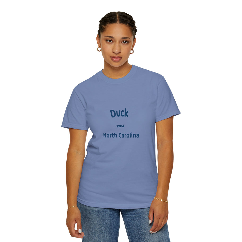 Garment-Dyed T-Shirt with Duck North Carolina Design, Casual Tee, Unisex Fashion, Birthday Gift, Summer Style, Unique Souvenir