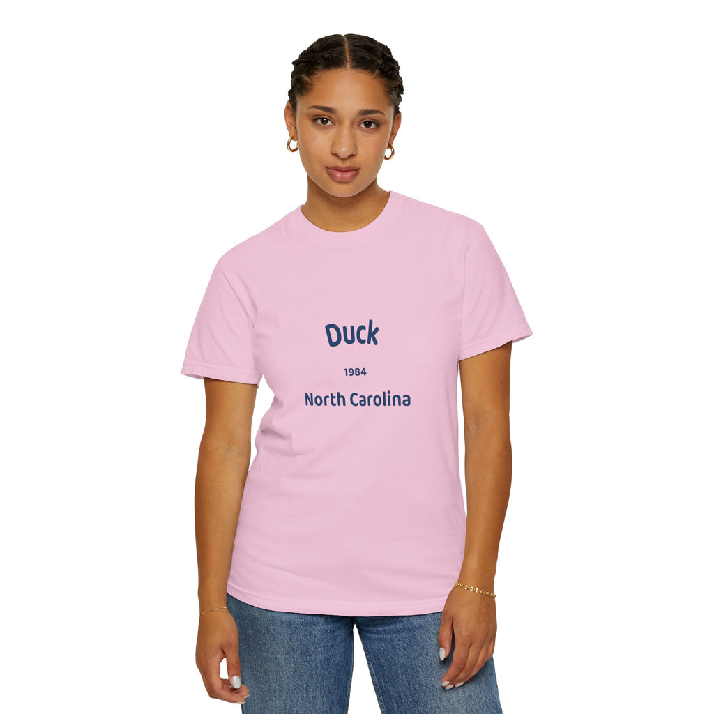 Garment-Dyed T-Shirt with Duck North Carolina Design, Casual Tee, Unisex Fashion, Birthday Gift, Summer Style, Unique Souvenir
